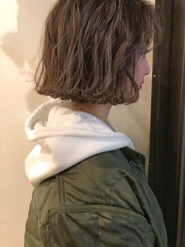 ルーム(Loom.) ハイライトボブ【Loom./明治神宮前/原宿/表参道】