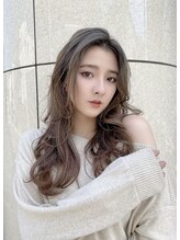 ヘアアンドメイク スタジオ ミムロ(HAIR&MAKE STUDIO MIMURO) ロングレイヤー・ウェーブ巻き