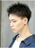 横顔がカッコいいアップバングショート