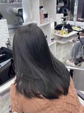 ユーフォリア 池袋東口駅前店(Euphoria) 【Euphoria MITSUKI】重たくない透け感グレージュ