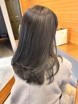 イェル(ELL.) 大人かわいい上質シアーベージュ☆ブリーチなしダブルカラー