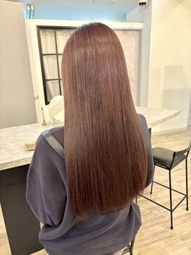 ヴィサージュバスク(VISAGE ba.s.k) 髪が変われば印象も変わる！ナチュラル仕上げの美髪矯正