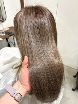 ルイ(ROUIS produced by LUCK 津田沼) ROUIS 津田沼 シルバーグレージュ