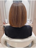 美髪ミディアムボブ似合わせグレージュ小顔メッシュ段カット40代