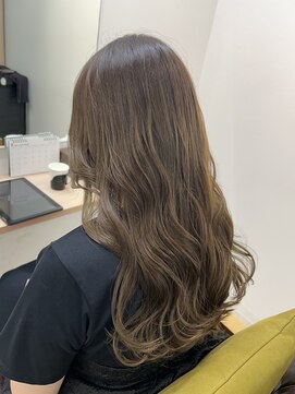 エレノア 自由が丘店(Eleanor) ロングレイヤー × ミルクティーベージュ