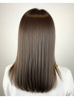 カノア(CANNOA.)&nbsp;イルミナ新色で叶う透明感大人ヘア