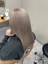シカ 神戸三宮元町店(Cica) ハイトーン ミルクティーベージュ ブリーチ 神戸