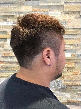 ヘアークリアー 獨協大学前店 スタイリッシュ刈り上げモヒカン