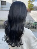 光に透ける《ブルーブラック》