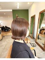 ヨハク(yohak)&nbsp;肩上切りっぱなしボブ