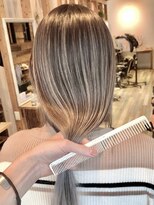 リード バイ ラグーン(LEAD by LAGOON)&nbsp;バレイヤージュグレージュハイライトダブルカラーケアブリーチ