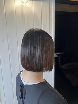 メリア(meria) ボブ/ミニボブ/縮毛矯正