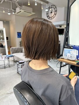 サンクチュアリー ウィズ コネクト(Sanctuary with connect) 切りっぱなしボブ×明るめベージュカラー