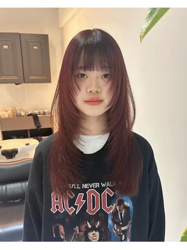 ヨロ 小岩(YOLO) レイヤーカットハイライトショートヘアイルミナカラーオージュア