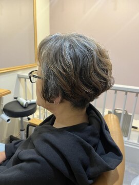 スーリール 伊都店(Sourire) ショートボブ/パーマ/刈り上げ