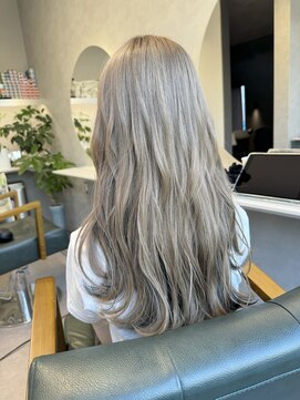 アルム(ALLe'ME) ミルクティーグレージュ×インナーブラック