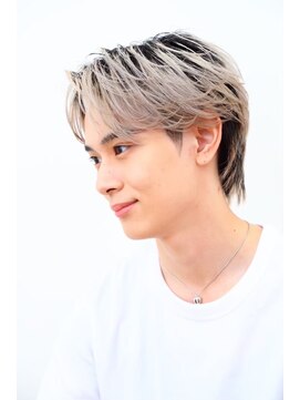 ルシードスタイルオルガ(LUCIDO STYLE Orga) ブリーチ刈り上げシルバーカラー韓国風