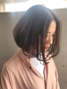 プラスワン 自由が丘(+ONE) 【+ONE 自由が丘】前下がりの大人ボブ