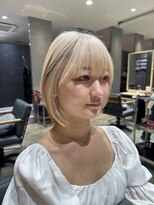 アイニティ(Inity) ハイトーン×透け感ミニボブ