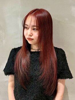 フリッカ(FLYCKA)の写真/【学生オススメ◎】レイヤーカットやカラーなど、メニューも豊富♪イメチェンのお手伝いします☆
