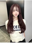 ピンクブラウンとエクステでつくるレイヤーカット