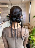 お呼ばれヘアセットカチモリお団子リボンヘアアレンジ結婚式