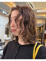 ナループロアオハナ(Nalu pu loa ohana) ウルフパーマグレージュカラー