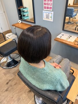 レアレア ヘアアンドライフ(LeaLea) 着物ヘア/ダークアッシュ/ミディアムレイヤーカット/伊丹