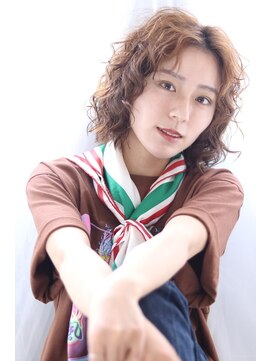 ビューティーアンドフリー ハチ(Beauty&Free 8 HACHI) 10代20代30代オールドグランジパーマ