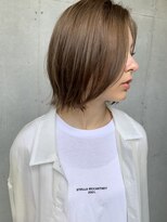 イル 天神西通り店(ill)&nbsp;20代30代ボブ/ミディアムレイヤー／グレージュ/透明感/天神/大名