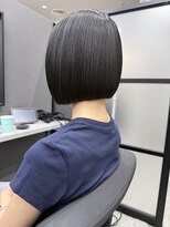 エミュ(Aimu.) 髪質改善カラー×艶ボブ