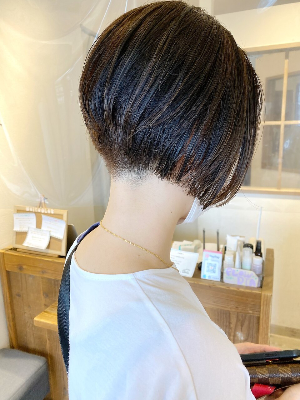 宮本大輔】刈り上げショート 小顔 前下がり 刈り上げボブ 暗髪