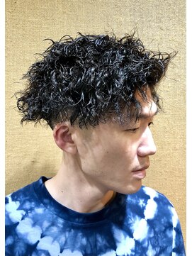 ヒロギンザバーバーショップ 大宮店(HIRO GINZA BARBER SHOP) ツイストスパイラル　スキンフェード　メンズ　パーマ　大宮