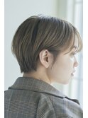 20代30代大人かわいい耳掛けショート×ハイライトべージュ