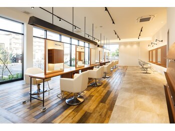 ＳＡＲＡ　Ｂｅａｕｔｙ　Ｓｉｇｈｔ　志免店