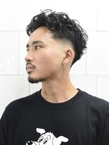 メリケンバーバーショップ コウベ(MERICAN BARBERSHOP KOBE) アッシュブラックフェードパーマ