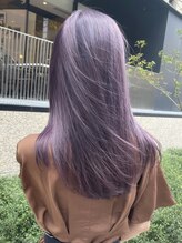 《*ヘアスタイルに抜け感をプラス*》透明感が出る、ラベンダーべージュ*[池袋東口/ダブルカラー/ブリーチ]