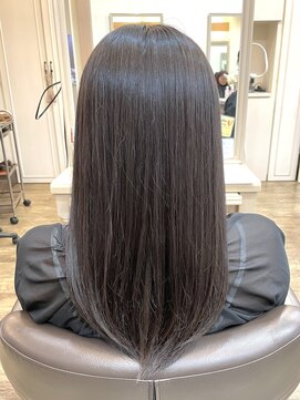 アルターリール(aL ter Rire) カール/セミディ/シアーカラー/姫カット/鎌取/中村郁未