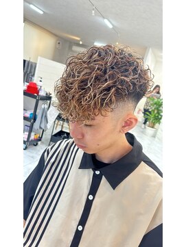 ブルーオーシャン 佐賀店(Blue Ocean) ツイストスパイラルパーマ波巻きスパイラルパーマツーブロック