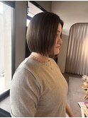 切りっぱなしボブ×白髪ぼかしハイライト