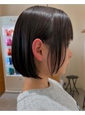 切りっぱなしショートボブ