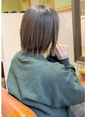 切りっぱなしボブ外はねスタイリングチョコレートブラウン