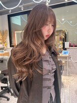ゼストソエル(ZEST soell)&nbsp;レイヤーカット/ブリーチカラー/ベージュカラー/立川