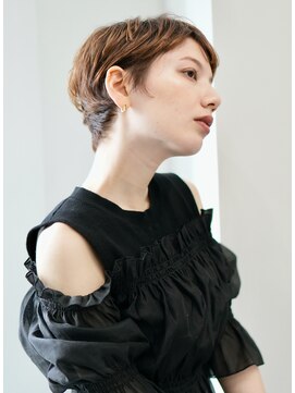 インセプション 銀座(INCEPTION) ショート・ボブ/白髪ぼかし/ハイライト/ボブレイヤー/40代/50代