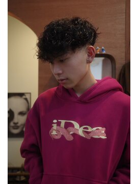 エディ(Edy) メンズスペインカール刈り上げカーリーパーマ外国人風眉毛カット