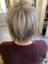 ヘアスタジオニコ(hair studio nico...) ホワイトシルバー