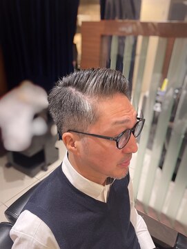 エヌドットバーバー ギンザ(N.BARBER GINZA) オールバック/バーバースタイル/七三分け【銀座】<理容室>