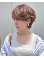 アンダーバーホワイト(_WHITE)&nbsp;［なんば］耳掛けショート/マッシュ/くびれショート