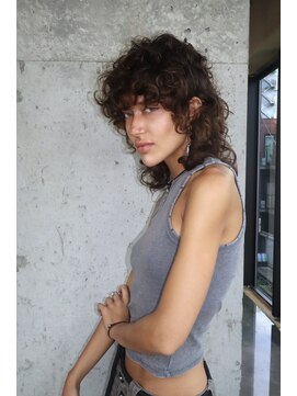 ミディアムパーマ、デジタルパーマ、ウルフカット　パーマ