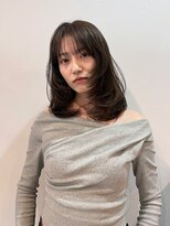 カルテ(QUARTE) ミディアムハッシュカット